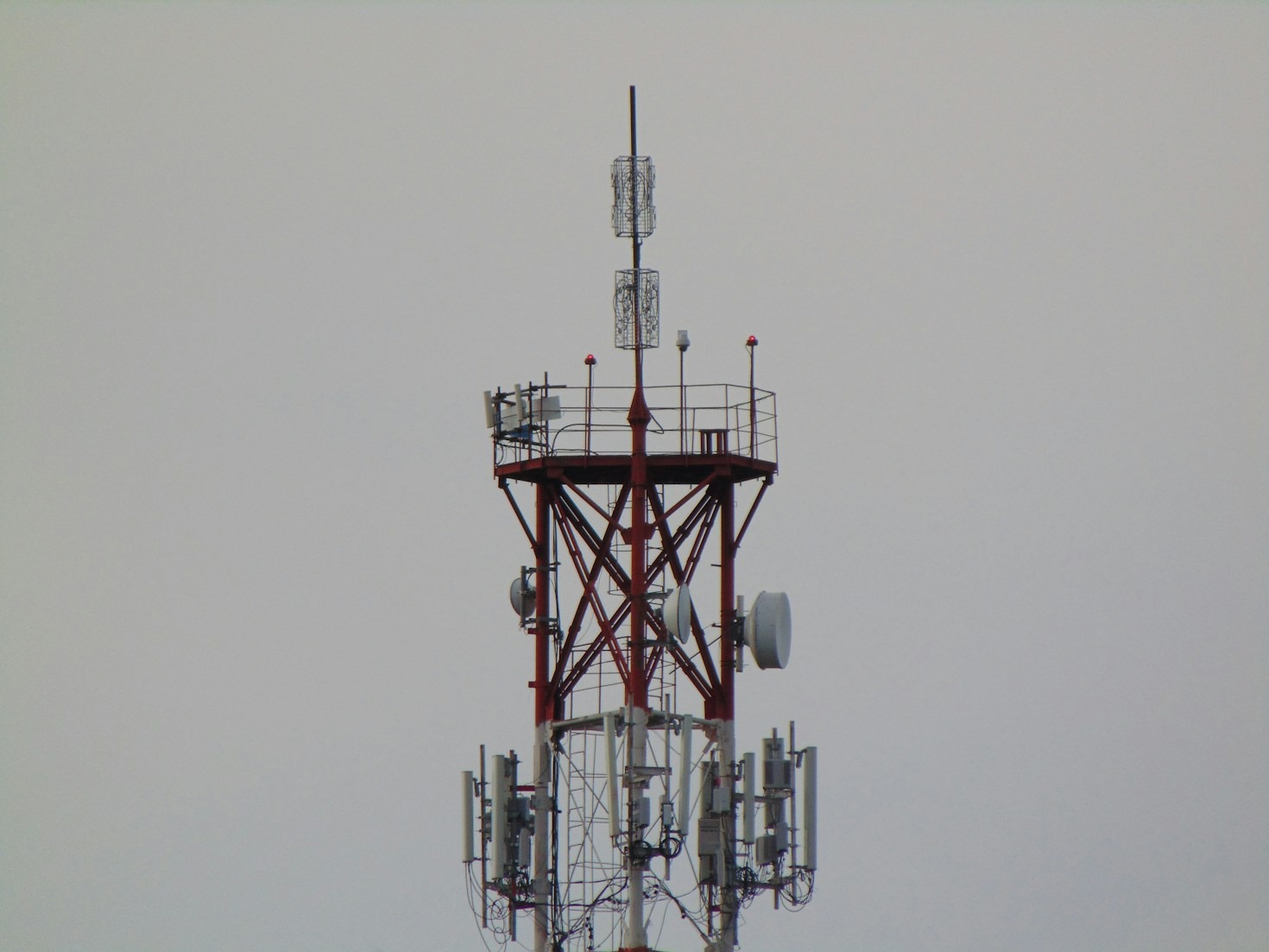 Balancing Individual Agency and Connectivity